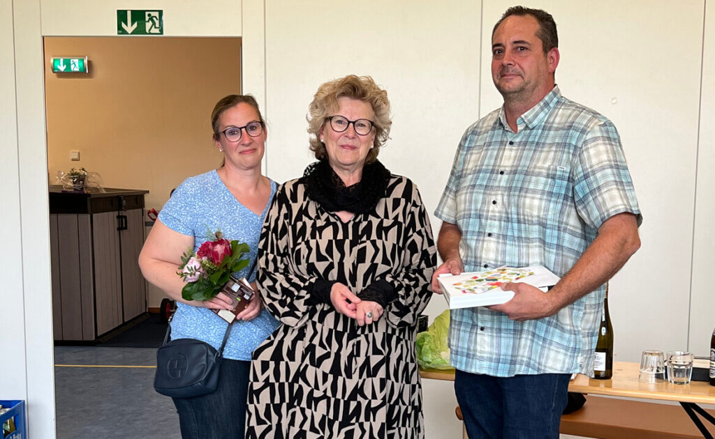 Geschenkübergabe Personal