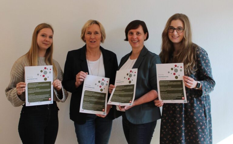 Infotag Sucht Gruppenfoto